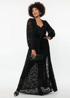 Unique Vintage Hollywood Flocked Lace 50's Duster Black
